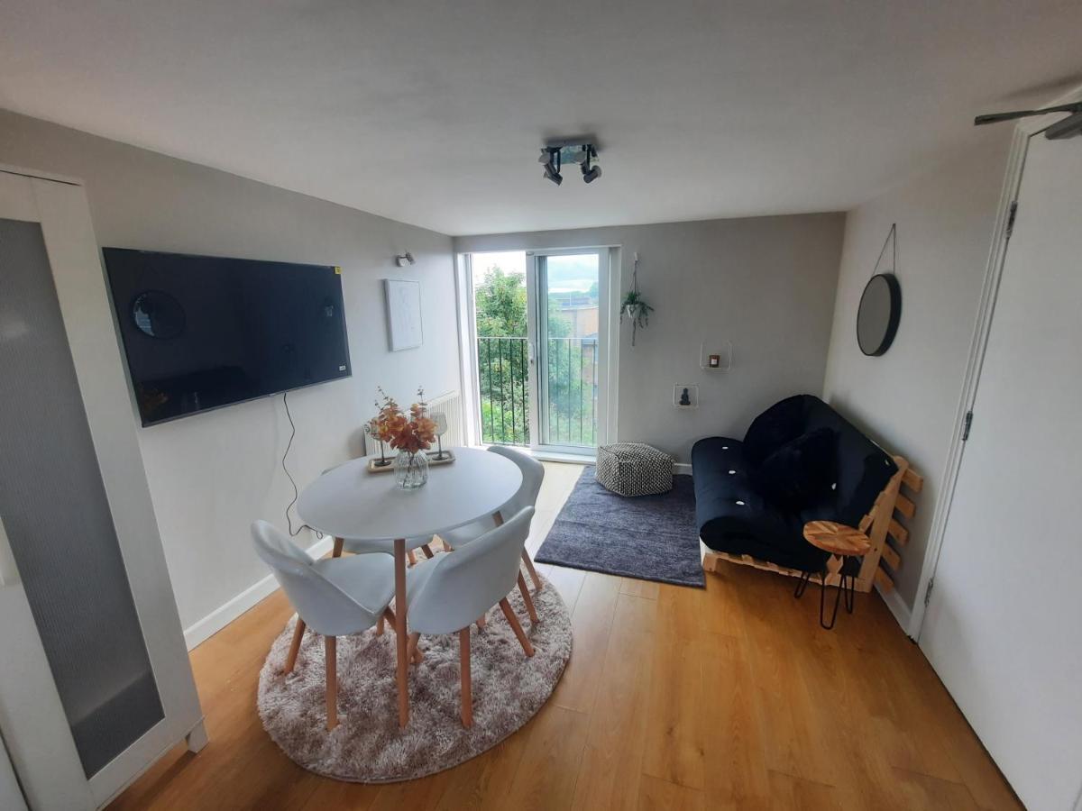 Alross Studio Flat / Private Bathroom London Ngoại thất bức ảnh